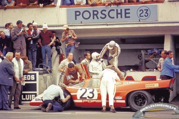 Porsche 917K no 23 - Richard Attwood - Hans Herrmann
